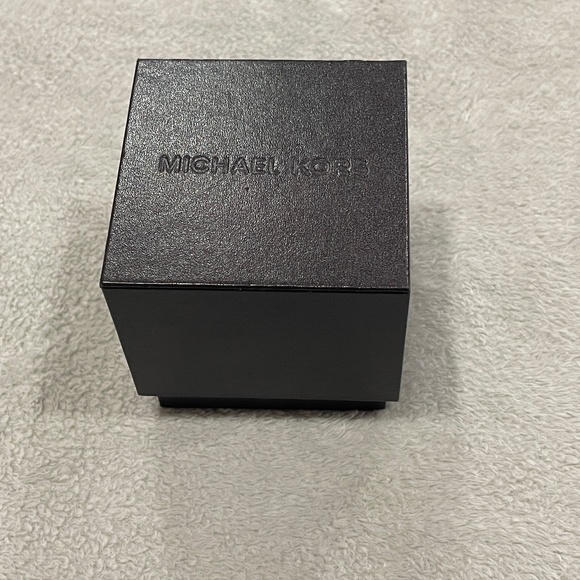 Wrist Watch Box, Michael Kors - Picture 1 of 6